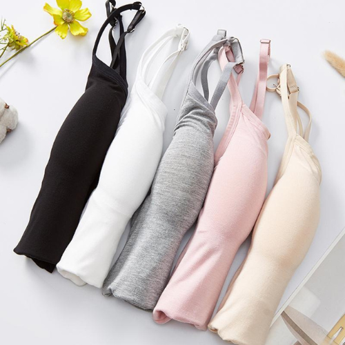 Mila - Schwarzes Top mit integriertem BH