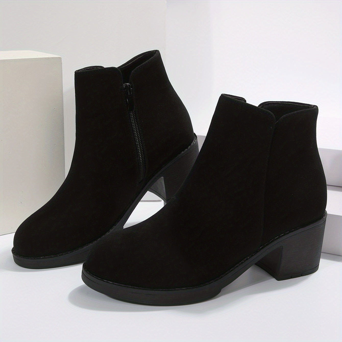 Schwarze Stiefeletten mit Blockabsatz und Reißverschluss - Mila