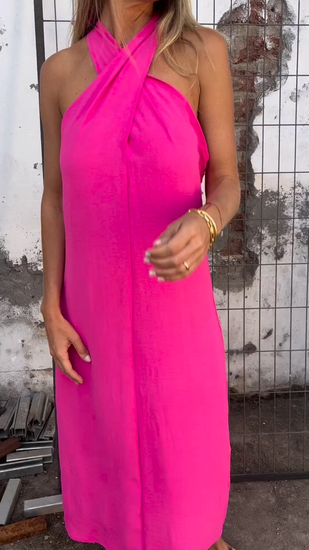 Eleanor - Lässiges Kleid mit Halterneck aus Baumwolle und Leinen