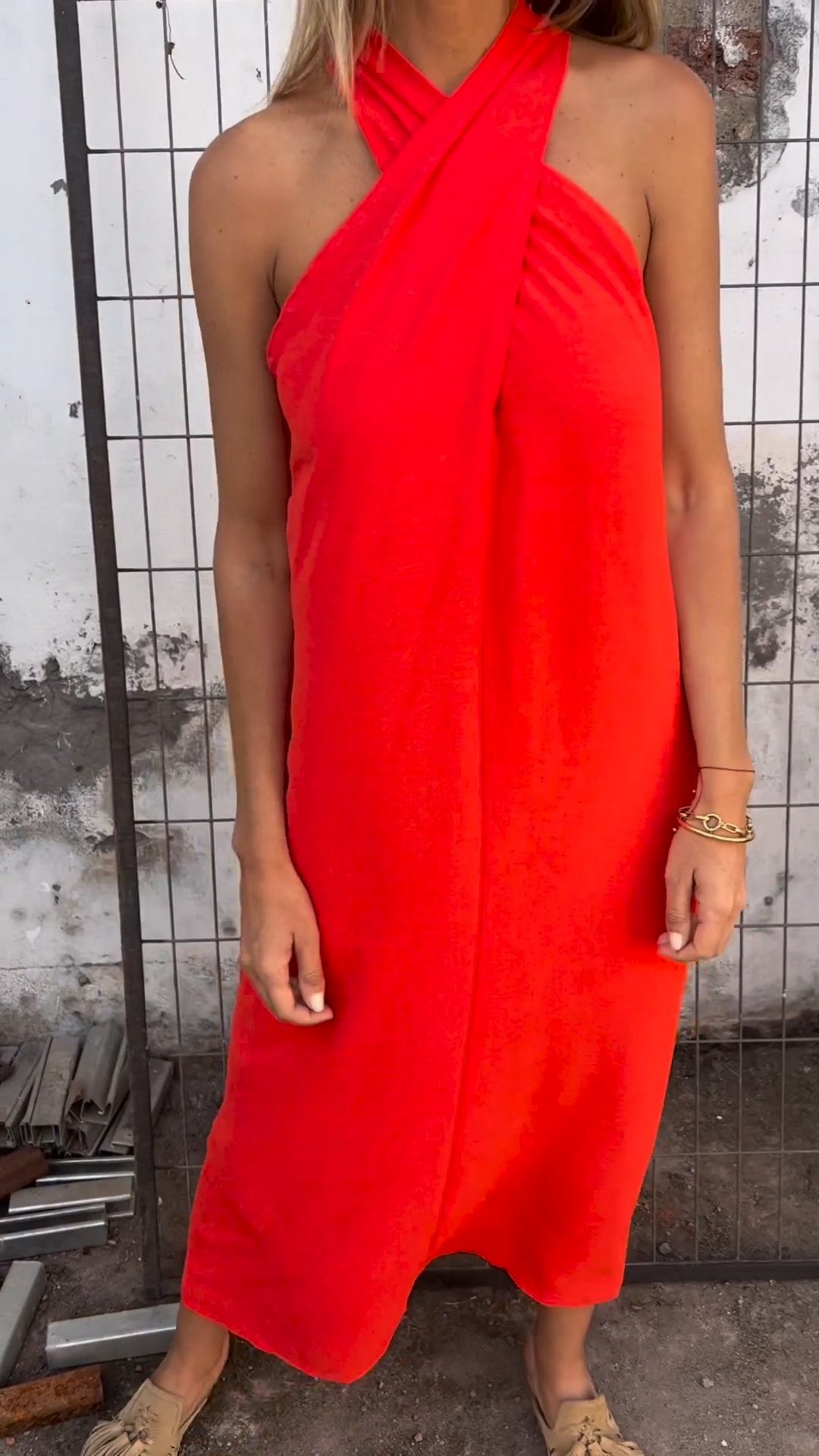 Eleanor - Lässiges Kleid mit Halterneck aus Baumwolle und Leinen