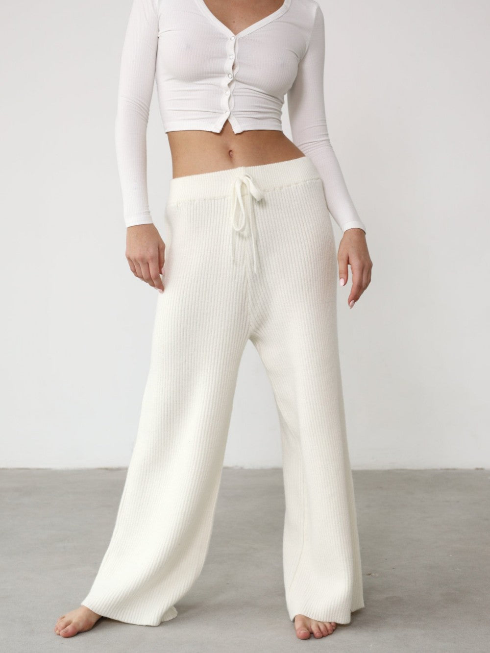 Beige Weithose aus Bio-Thermalstrick - Lina