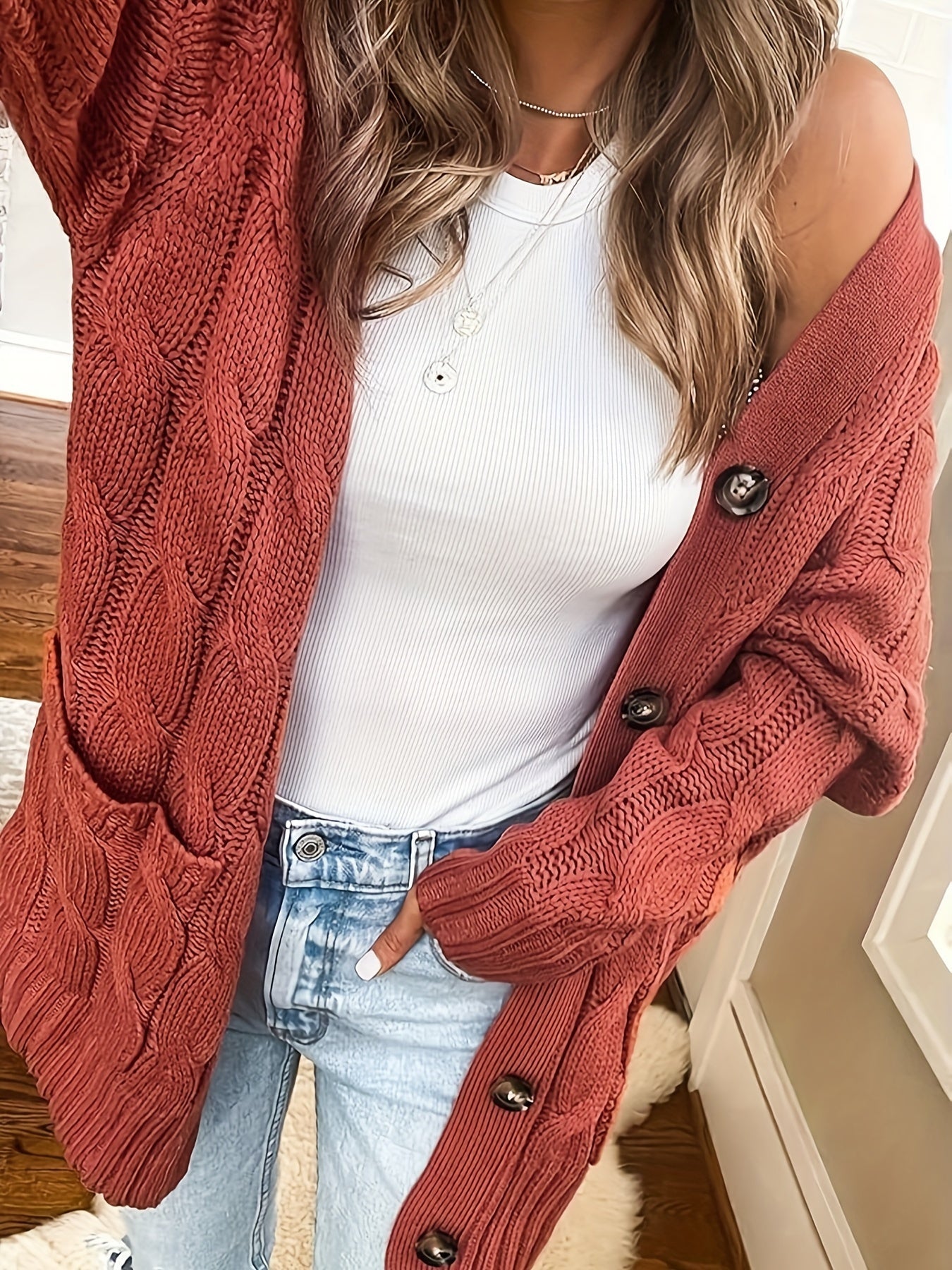 Rote Strick-Kapuzenjacke – Lisa