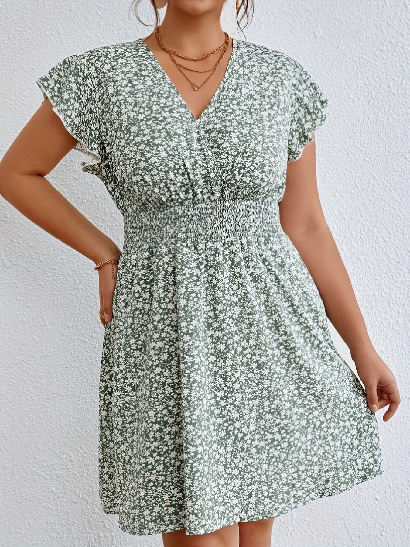 Grünes Plus Size Rüschenkleid - Clara