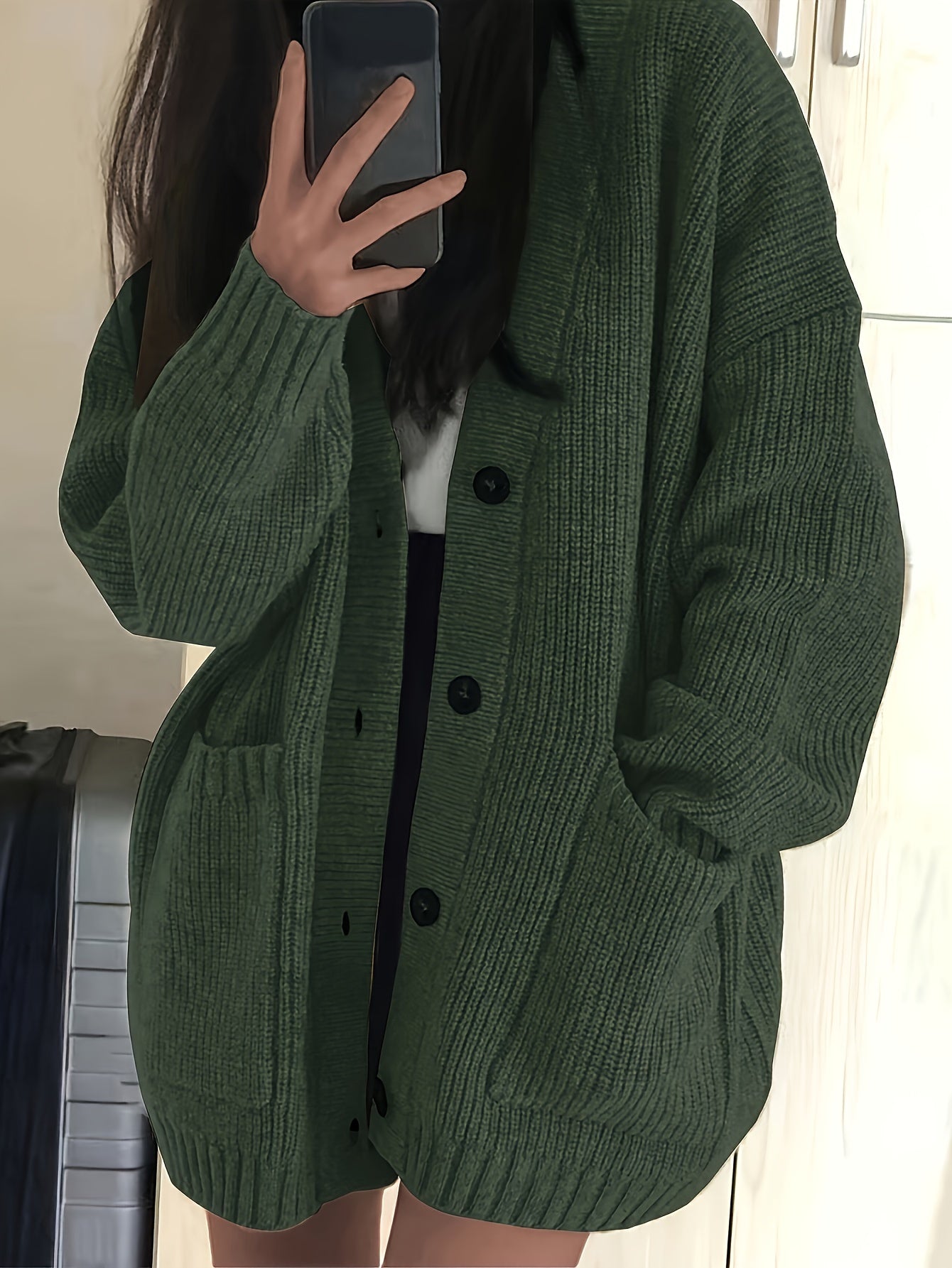 Kaffeefarbene Strickjacke mit Knöpfen - Lise