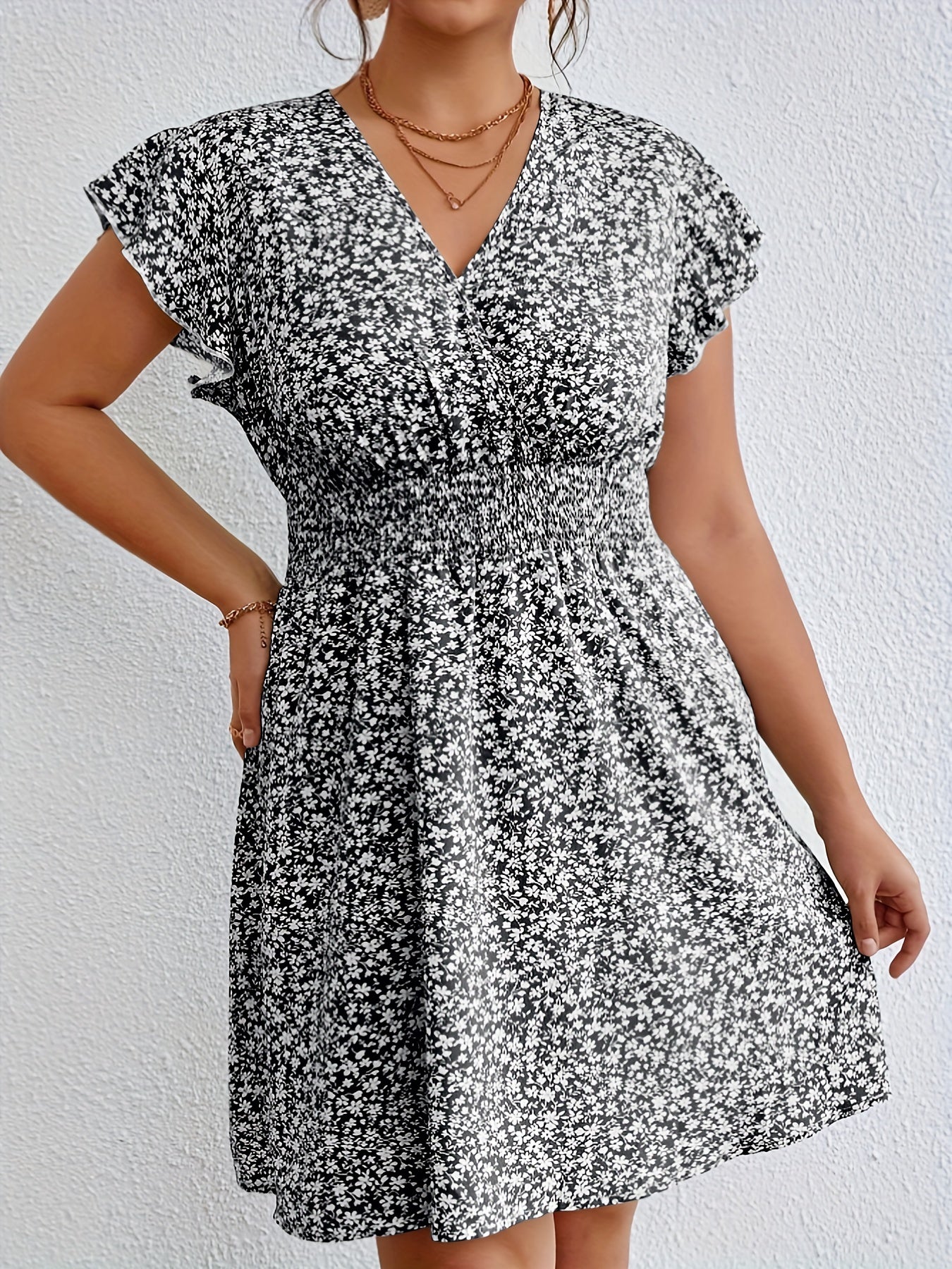 Grünes Plus Size Rüschenkleid - Clara