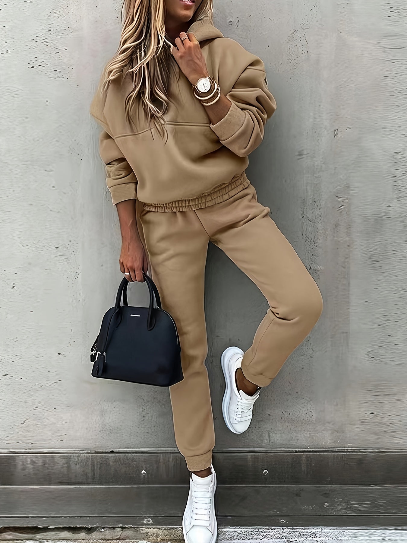 Khaki Sweatpants-Set mit Hoodie - Clara