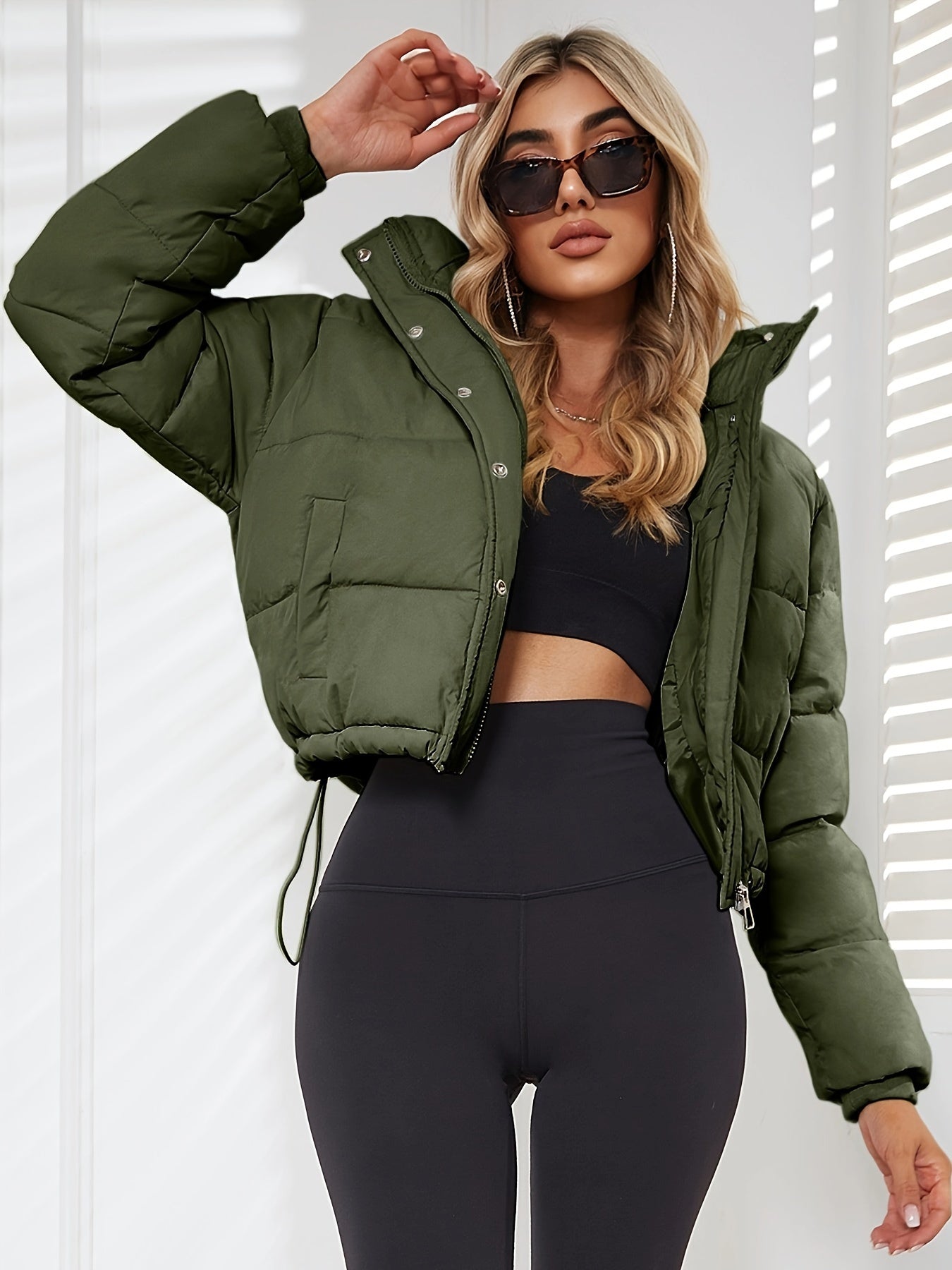 Schwarze Taillierte Wattierte Jacke - Noor