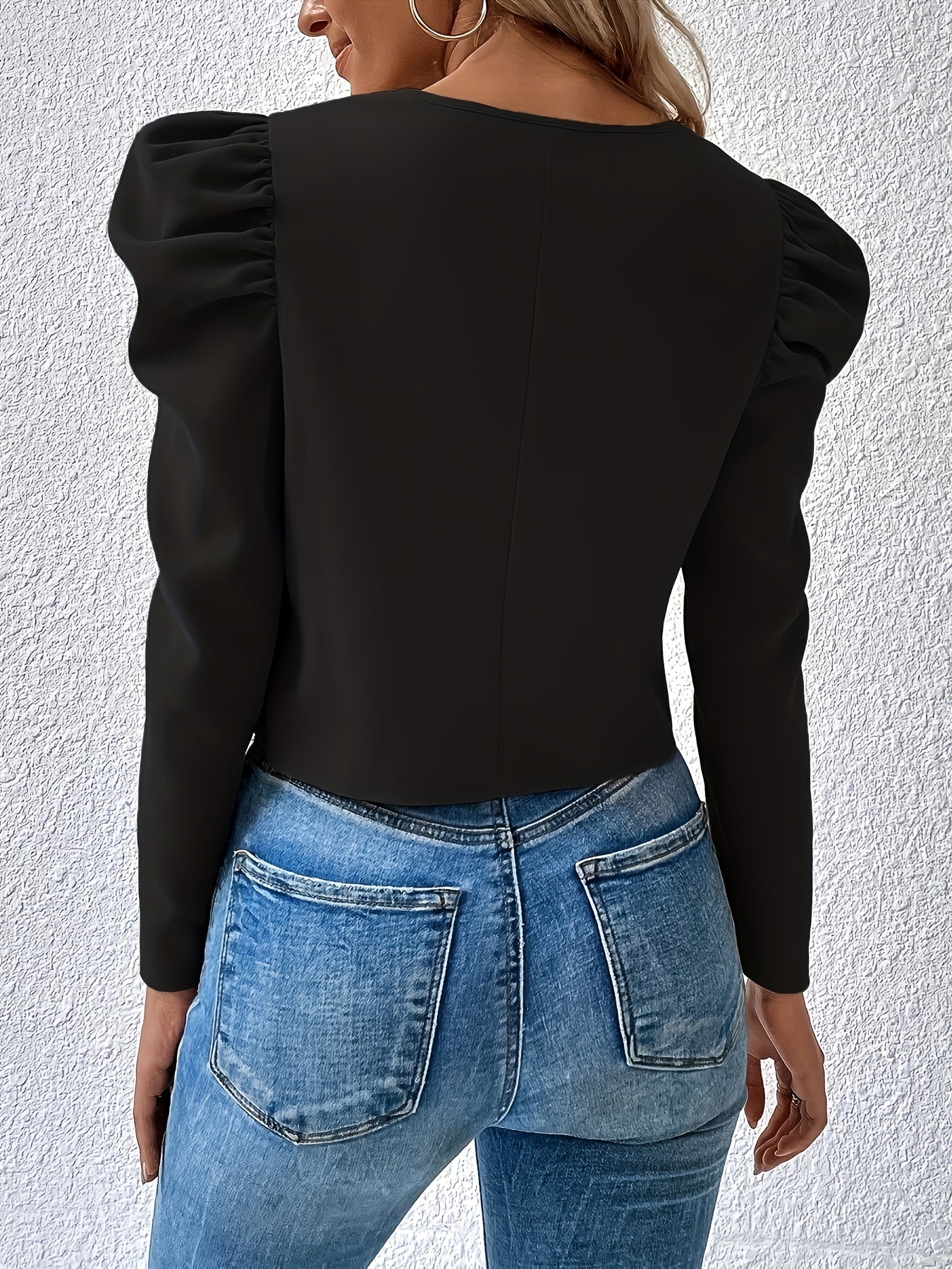 Schwarze Kurzjacke mit Puffärmeln - Clara