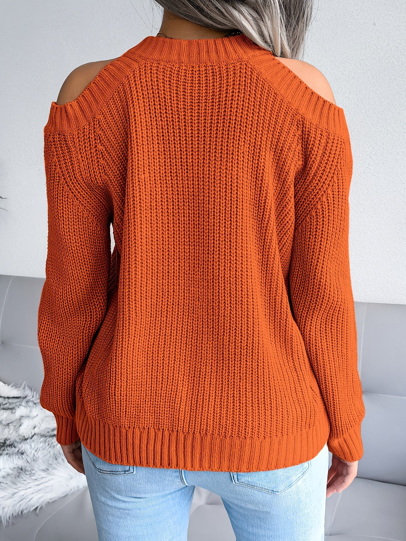 Orange-Roter Strickpullover mit Schulterausschnitt - Mila