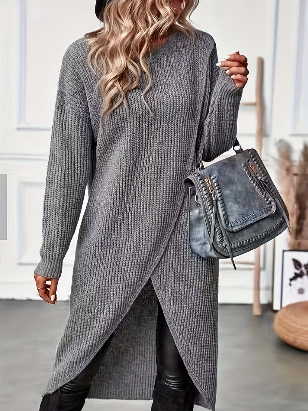Graues Strickkleid mit asymmetrischem Saum – Lotte