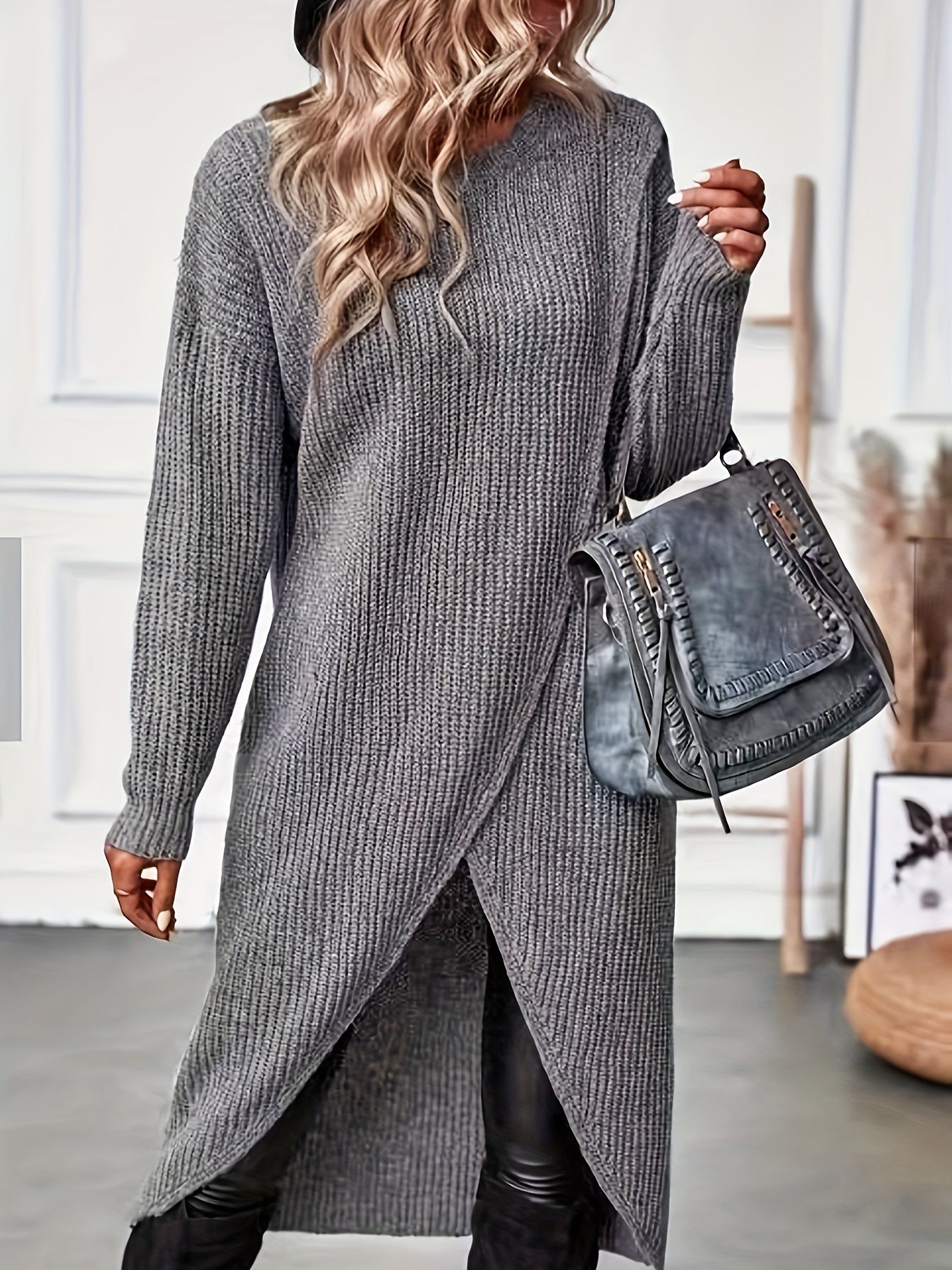 Graues Strickkleid mit asymmetrischem Saum – Lotte