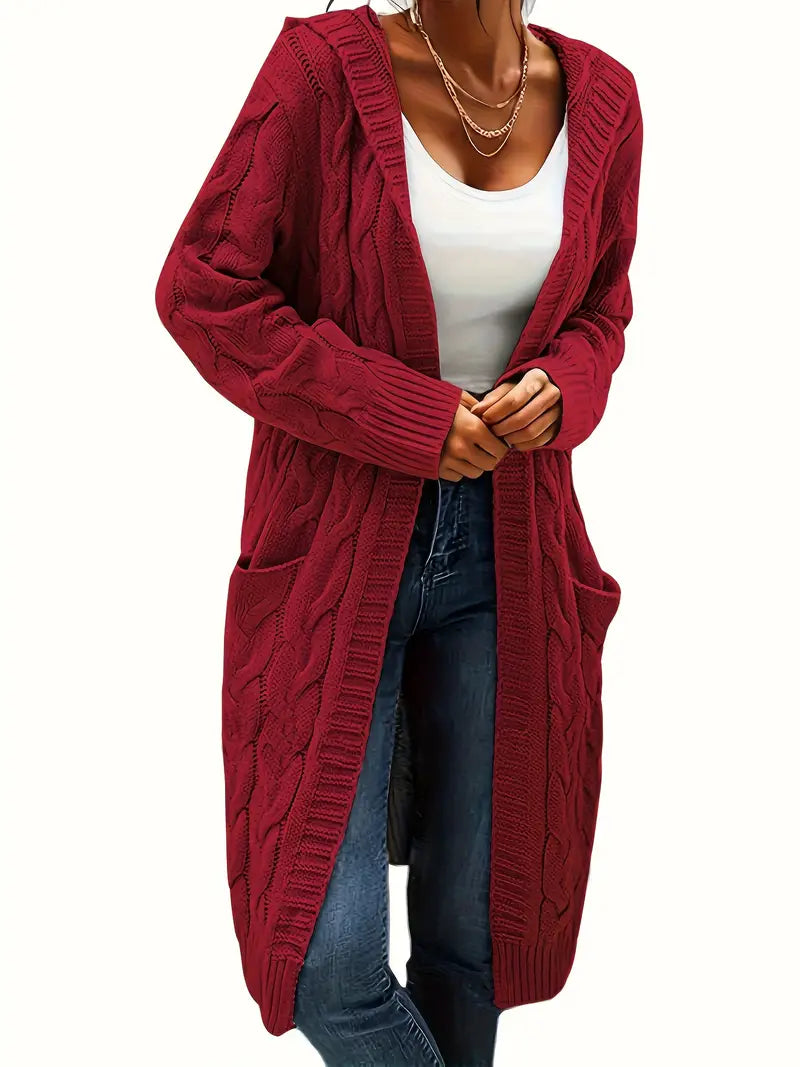 Schwarze Strick-Kapuzenjacke mit Zopfmuster – Nora