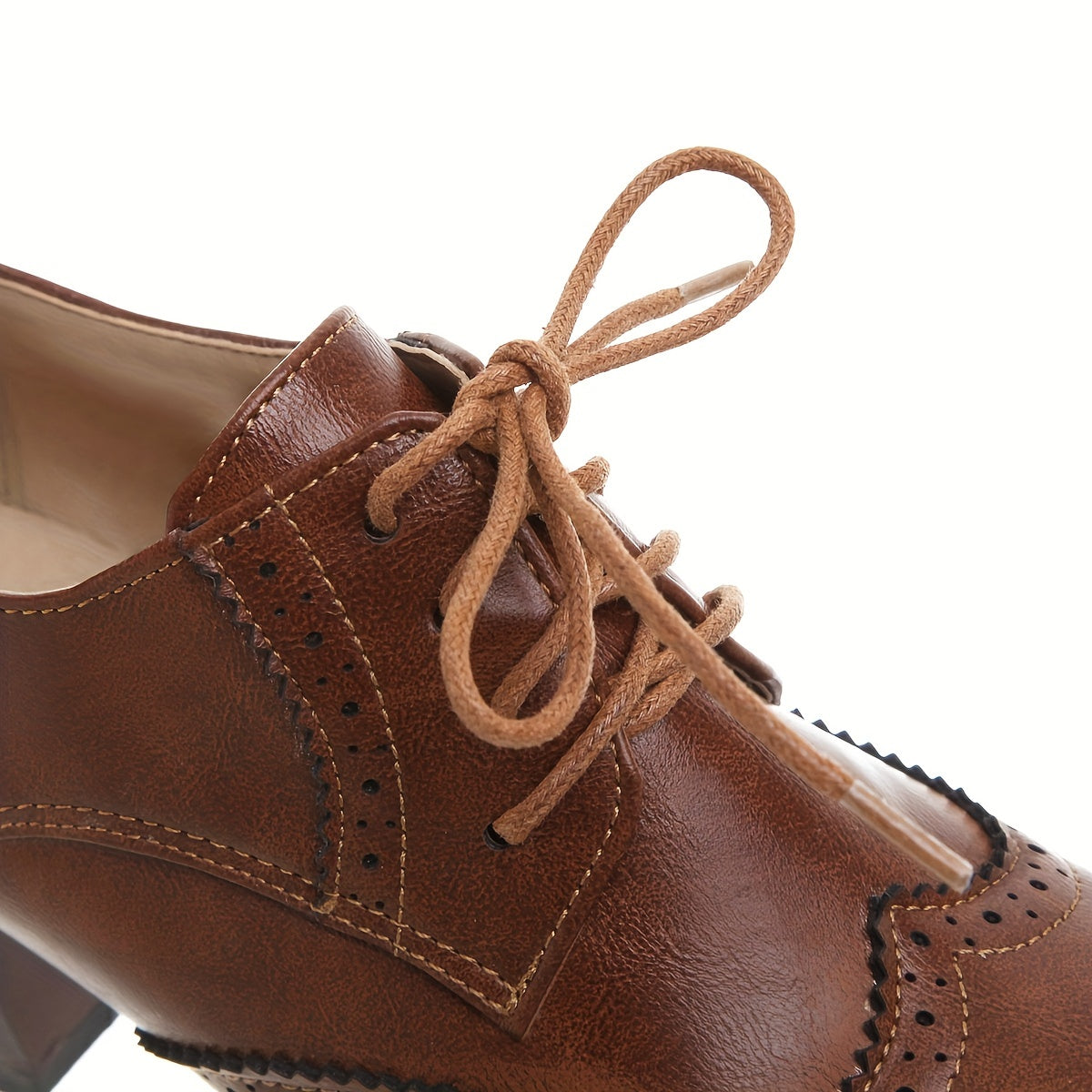 Dunkelbraune Retro Brogues mit Blockabsatz - Clara