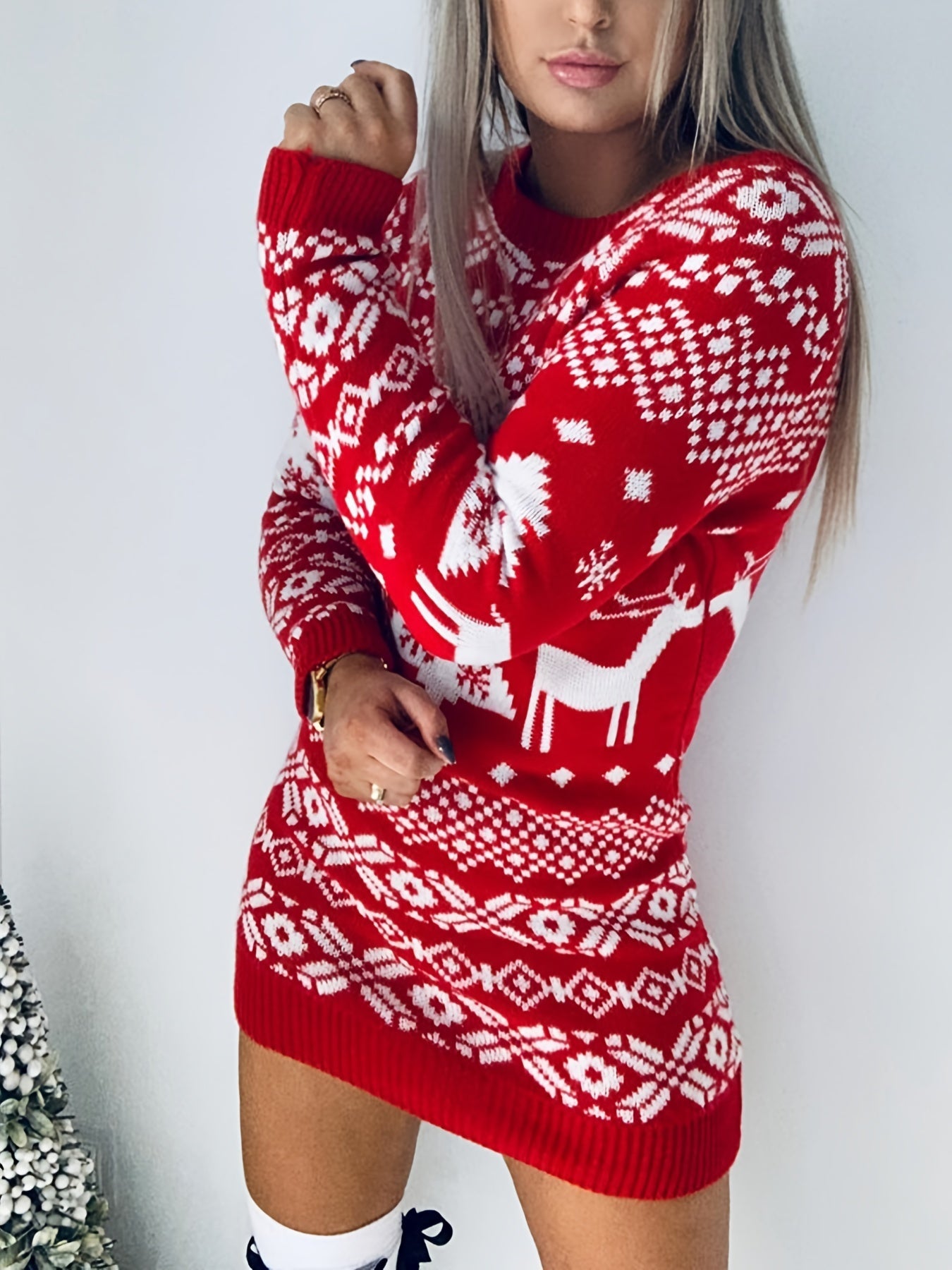 Rotes Strickkleid mit Grafikmuster – Mila