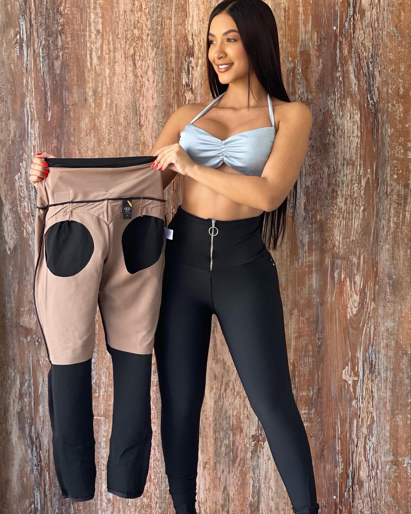 Zara - Schwarze schlankmachende Lift-Hose mit Reißverschluss