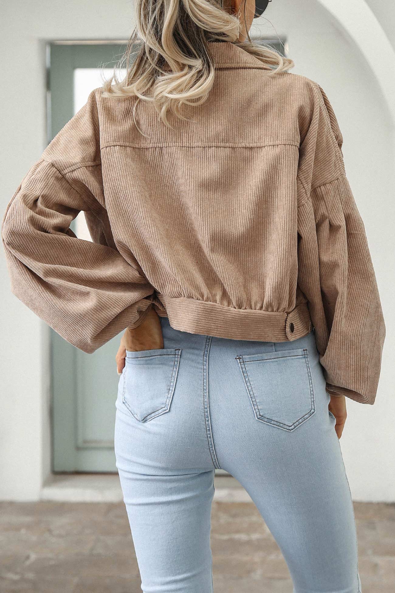 Khaki Cordjacke im Cropped-Stil - Lena