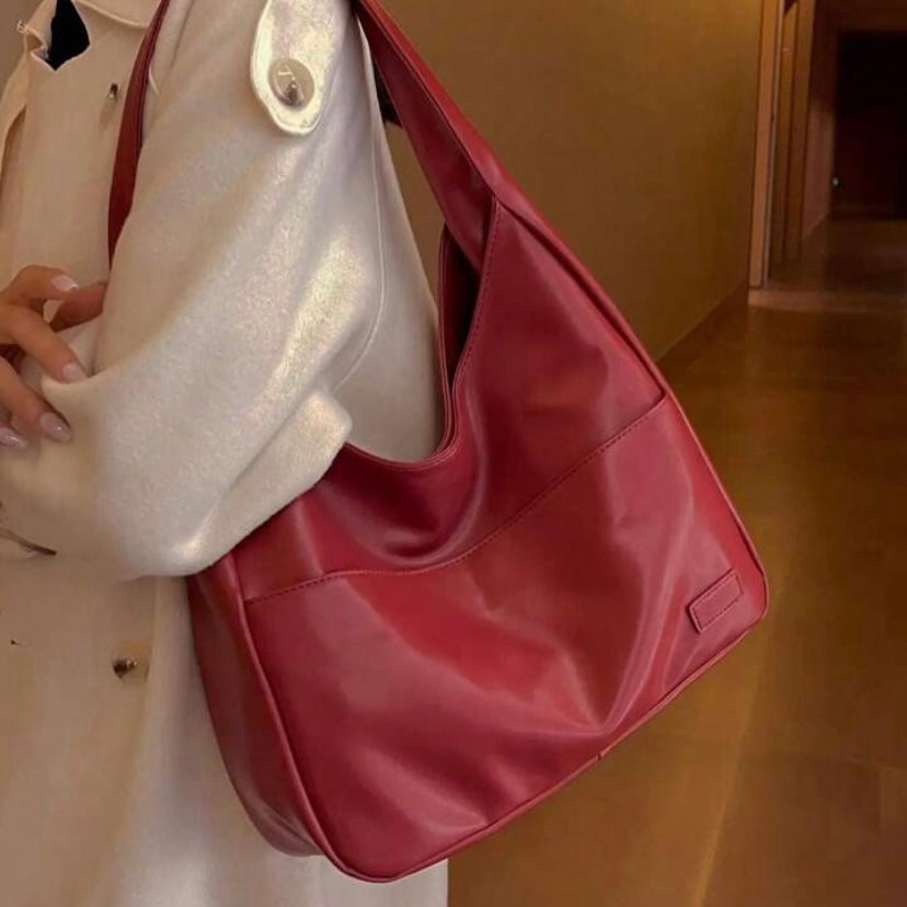 Burgunderrote Schultertasche - Elin