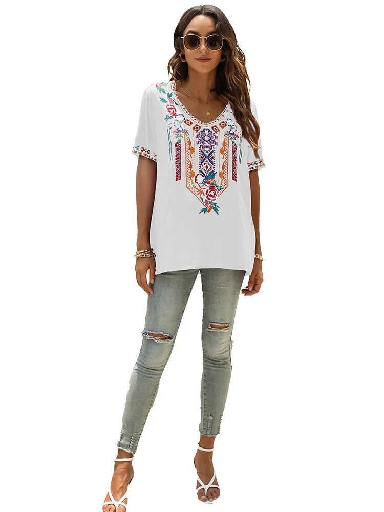 Morna - Weiße Bestickte Slim-Fit Bluse