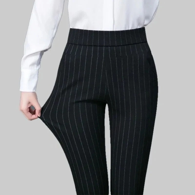 Zara - Schwarze Stretch-Damenhose für ultimativen Komfort
