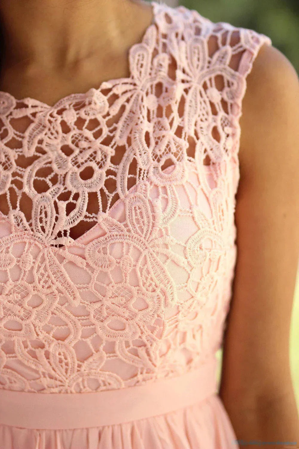 Cailyn - Langes Abendkleid aus Chiffon in Rosa