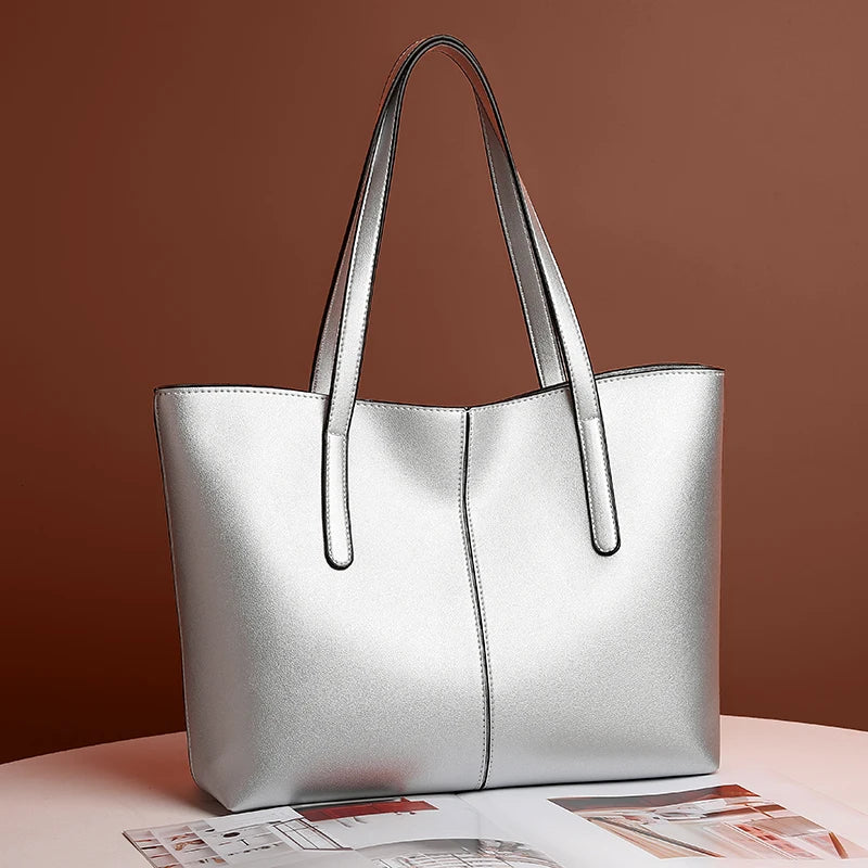 Ava - Große Schwarze Damenhandtasche