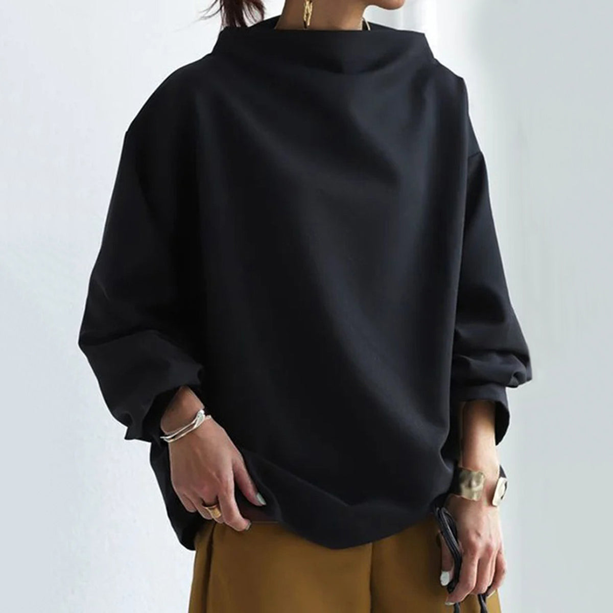 Schwarzer Hochkragenpullover Damen – Lara