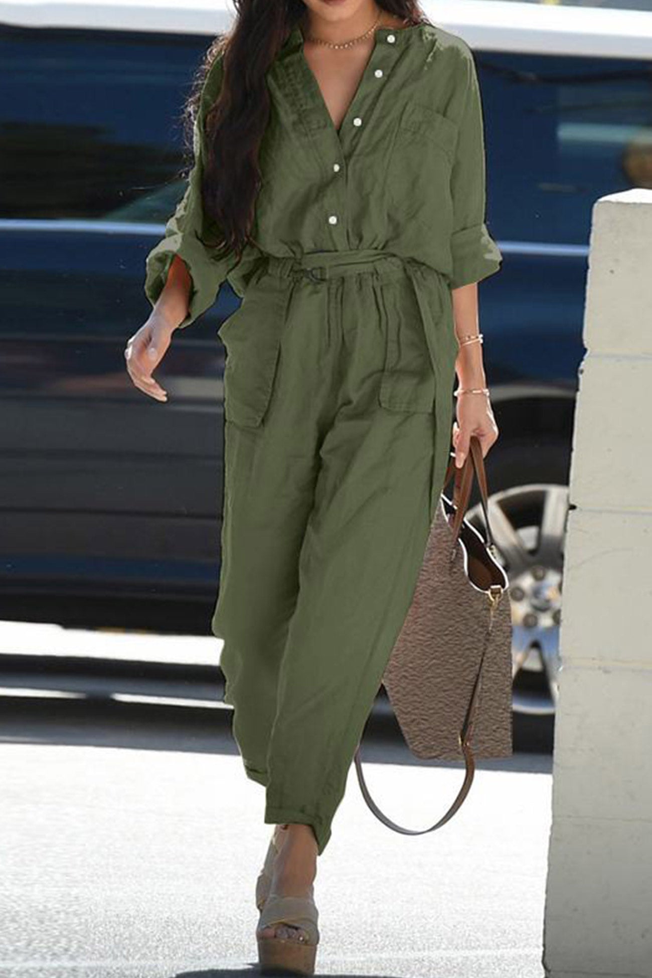 Rosa Taillierter Jumpsuit mit Gürtel – Mia