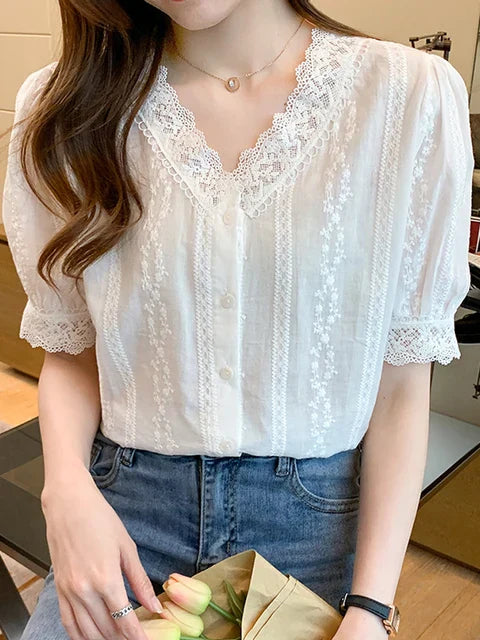 Penny - Weiße Spitzen-V-Ausschnitt-Bluse
