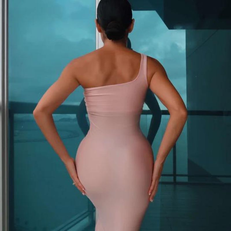 Eva - Schwarzes Komfort-Set mit figurformendem Effekt