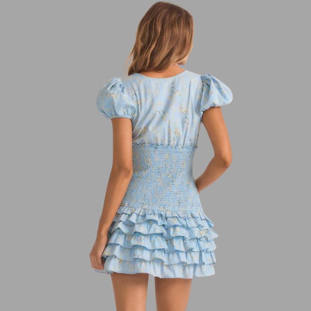 Ivy - Blaues Kleid mit Blumenmuster und tailliertem Schnitt