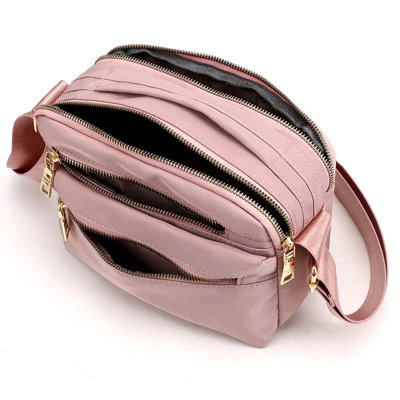 Rosa Nylon Crossbody-Tasche - Roxana