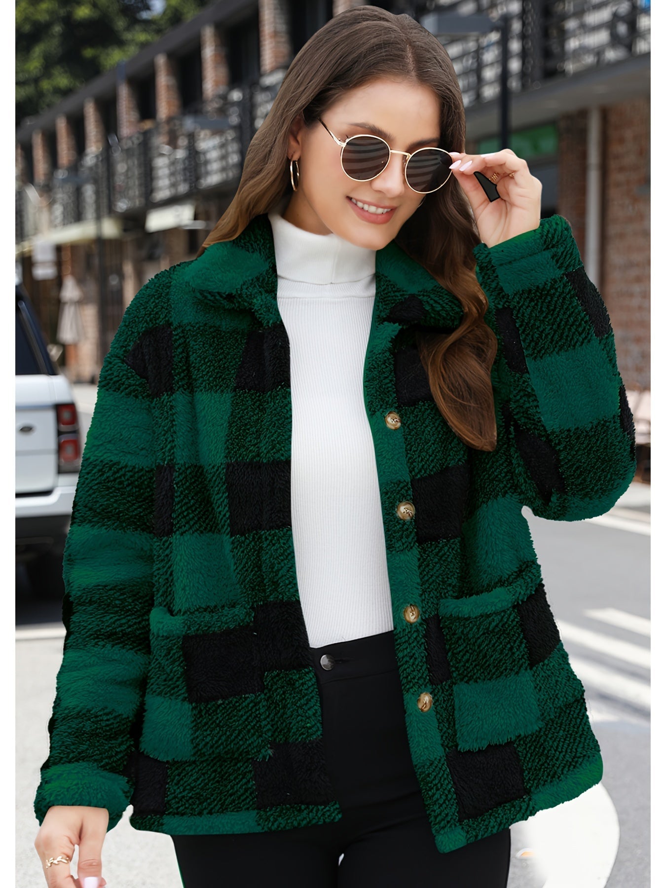 Schwarze Kariert-Teddy-Jacke mit Taschen - Mila