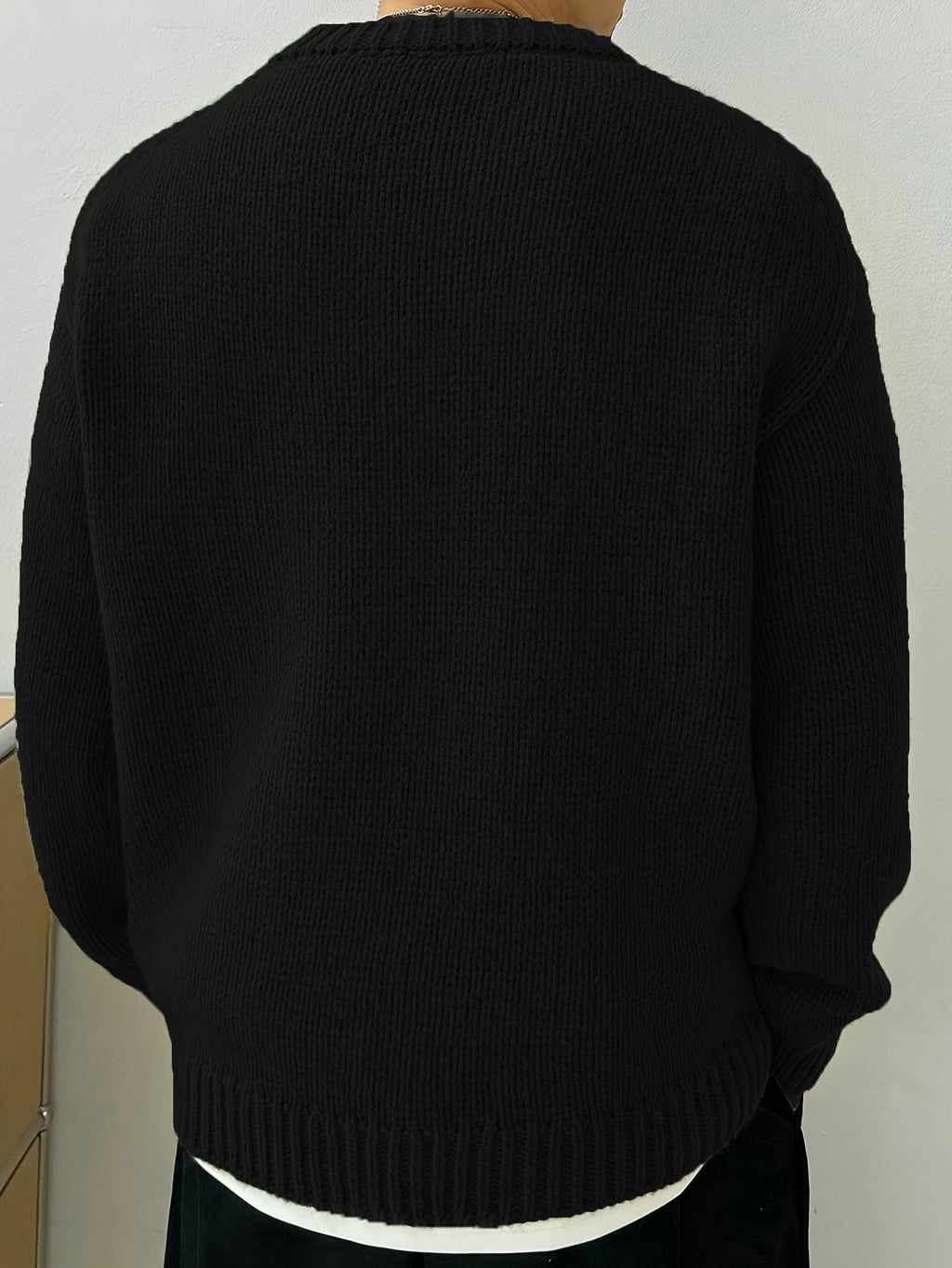 Olivgrüner Strickpullover mit Rundhalsausschnitt - Finn