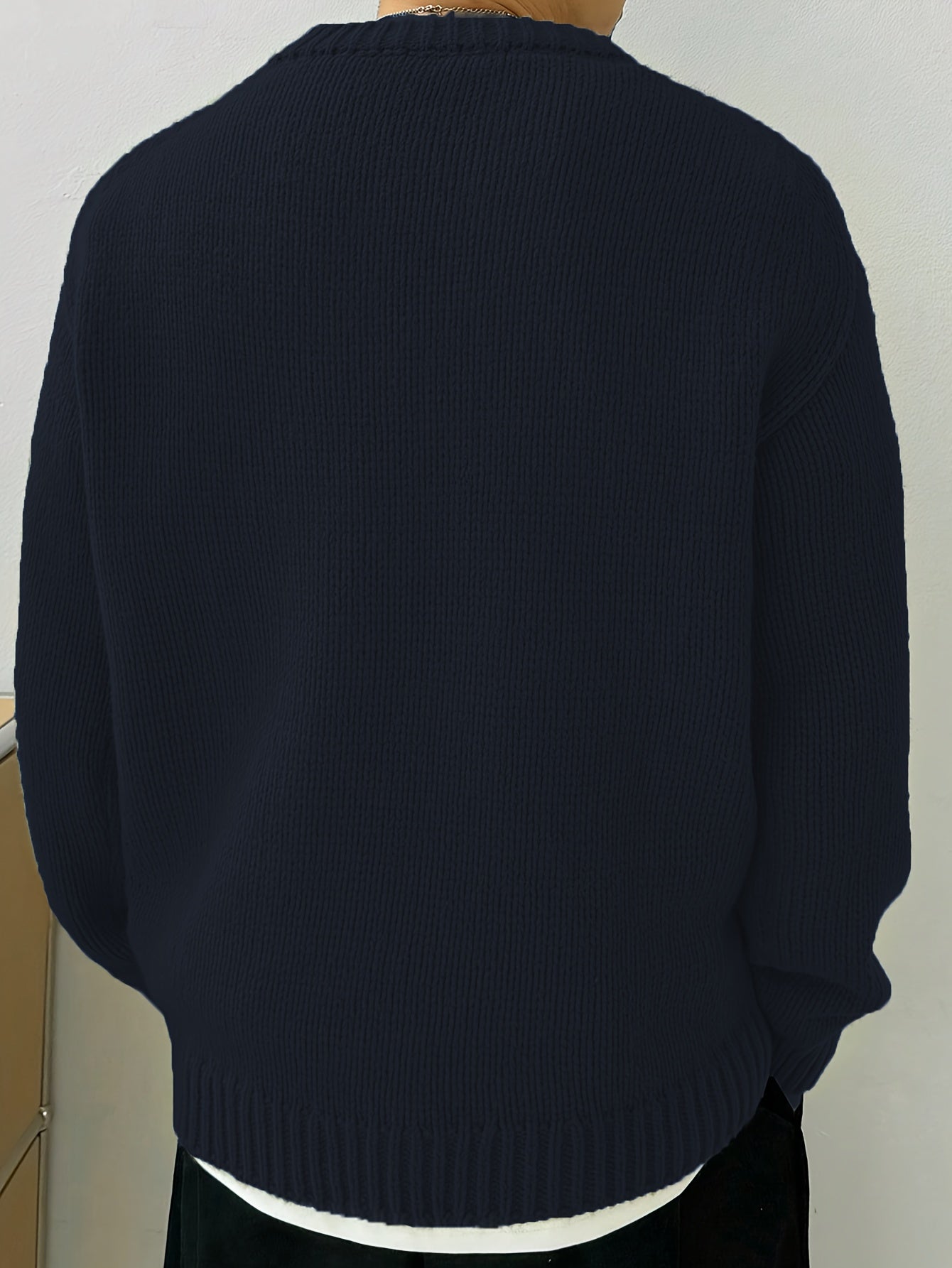 Olivgrüner Strickpullover mit Rundhalsausschnitt - Finn