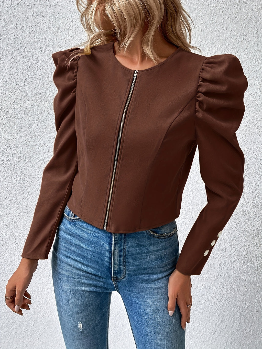 Schwarze Kurzjacke mit Puffärmeln - Clara