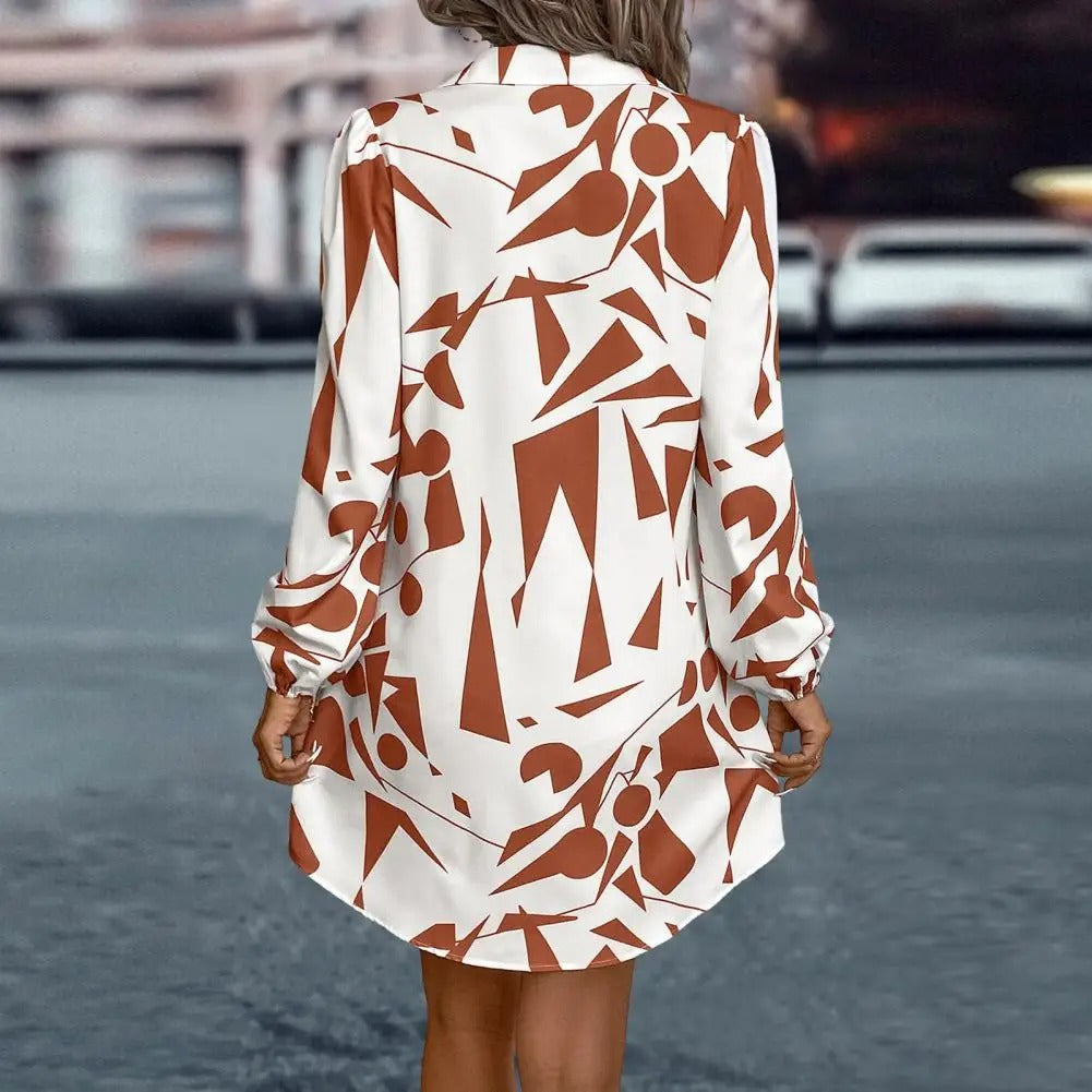 Iris - Lockeres Hemdkleid in Blau