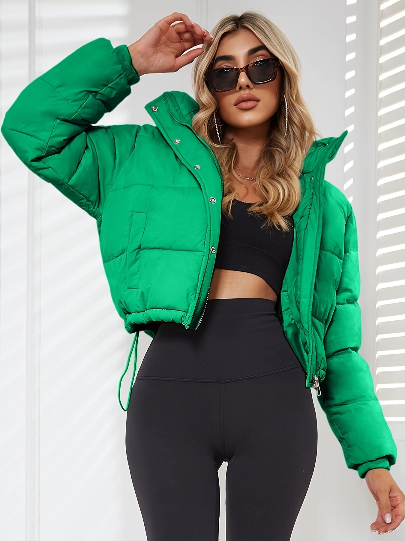 Schwarze Taillierte Wattierte Jacke - Noor