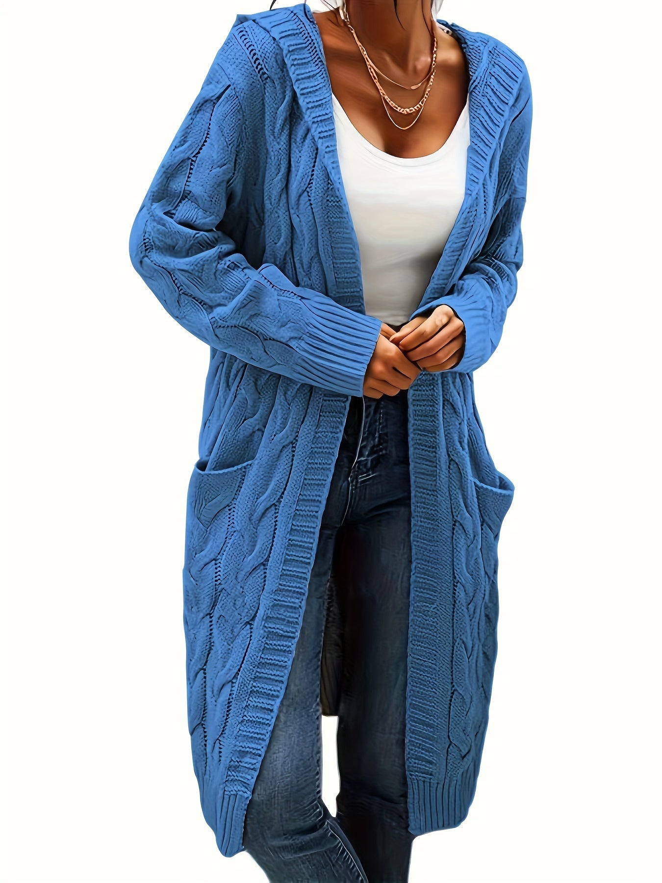 Schwarze Strick-Kapuzenjacke mit Zopfmuster – Nora