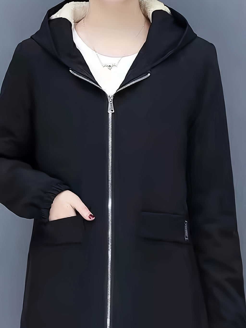 Schwarze Kapuzenjacke mit Reißverschluss - Lena