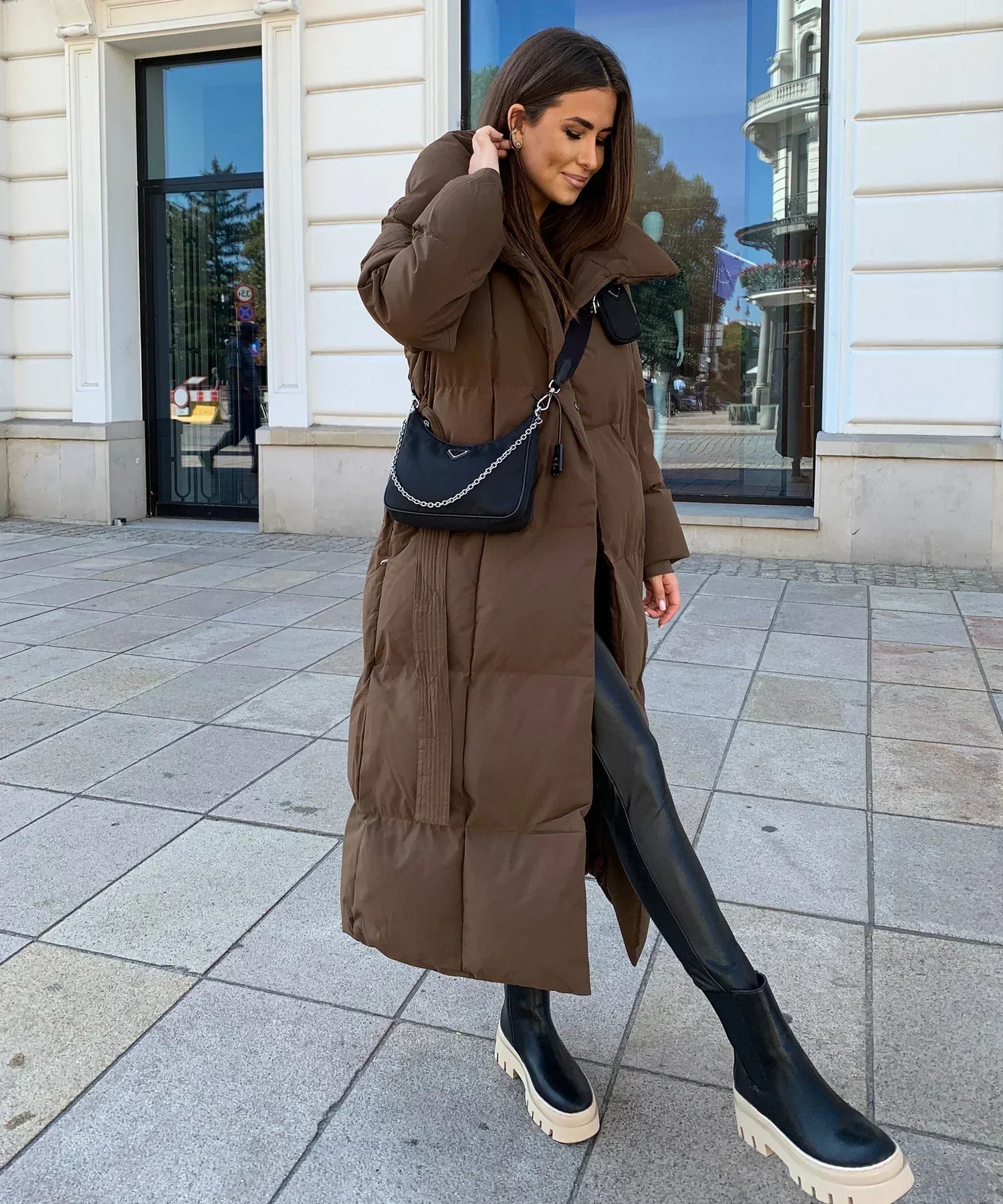 Lange Pufferjacke mit Gürtel Beige - Selene