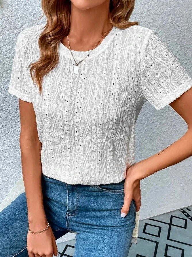 Elle - Lockeres weißes T-Shirt mit Augenstickerei und Rundhalsausschnitt