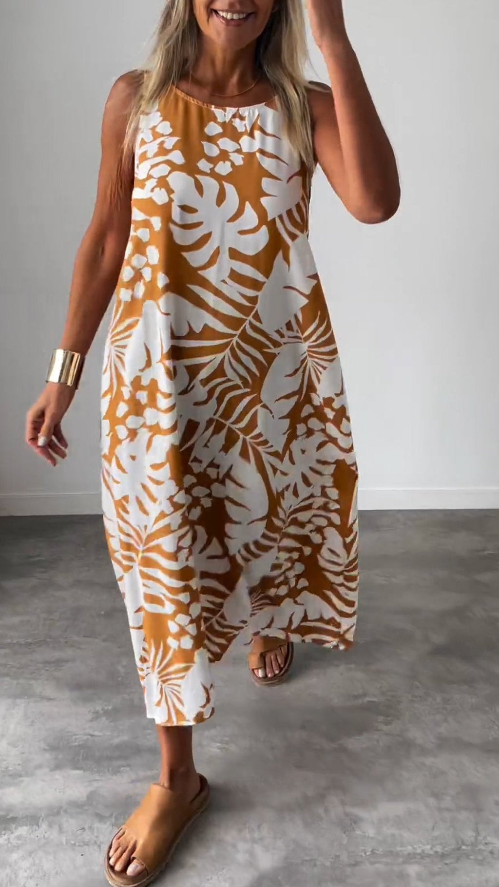 Nina - Braune Ärmellose Printkleid mit Rundhalsausschnitt