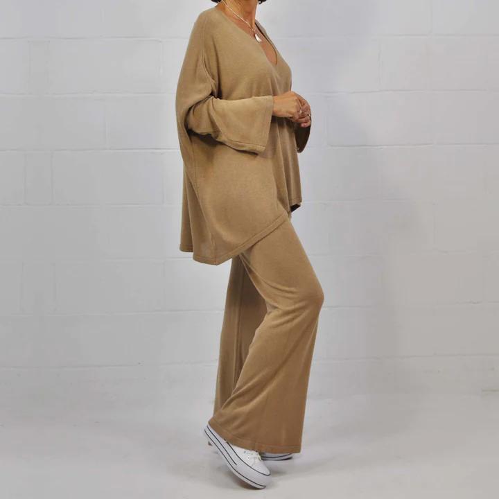 Amelia - Khaki Gestricktes Freizeitset mit Bluse und Hose