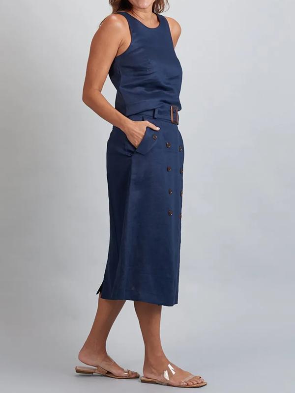 Cora - Grünes ärmelloses Kleid mit Gürtel und Knöpfen