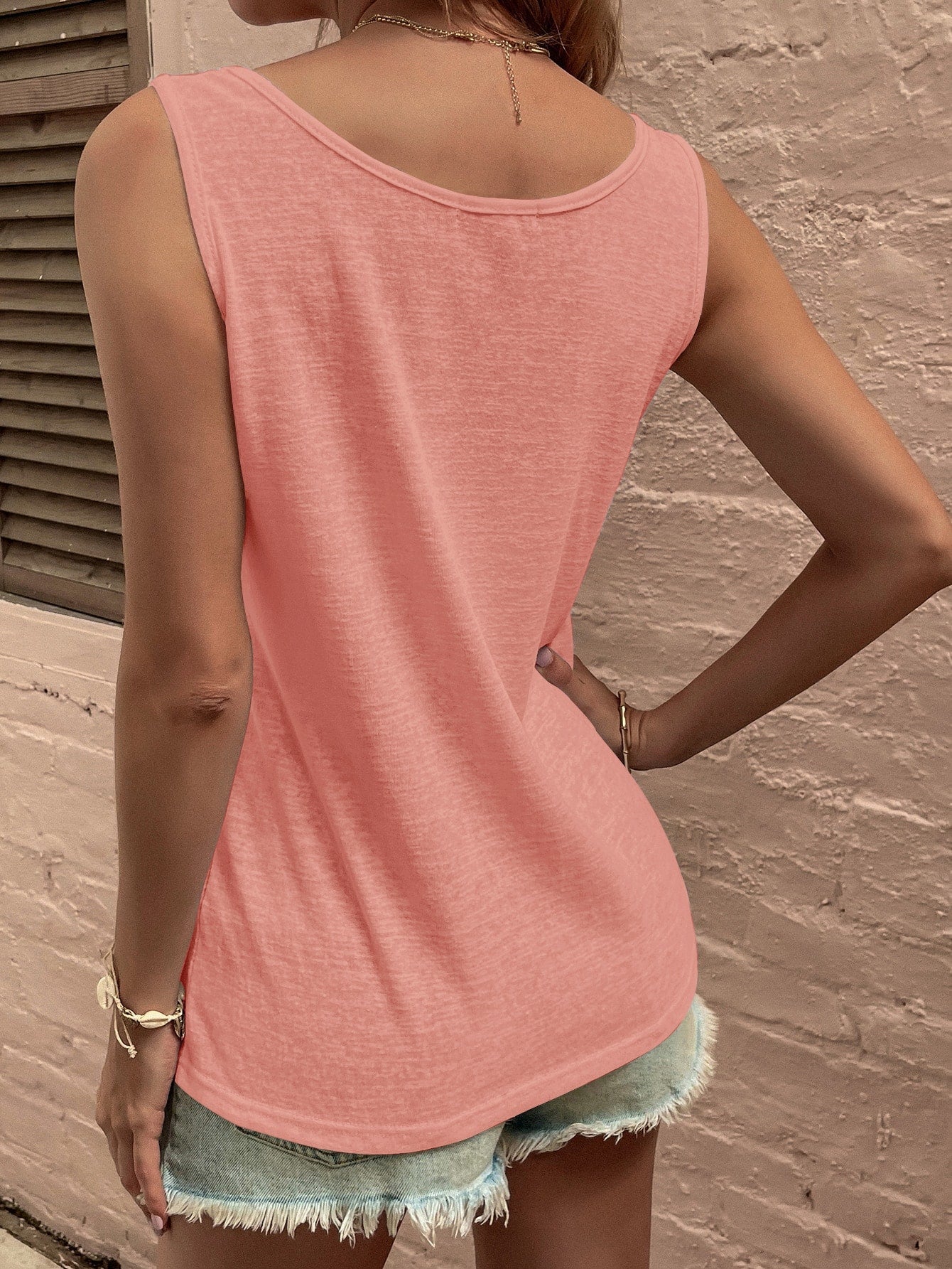 Nina - Korallenrosa Tanktop mit Knöpfen