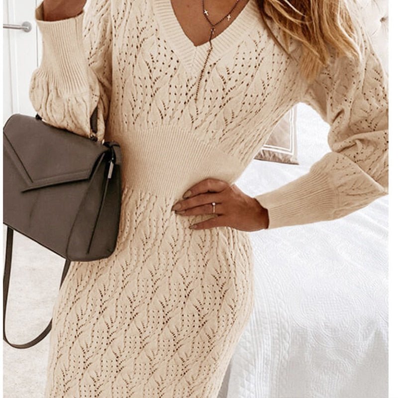 Weißes Strickkleid mit V-Ausschnitt – Clara