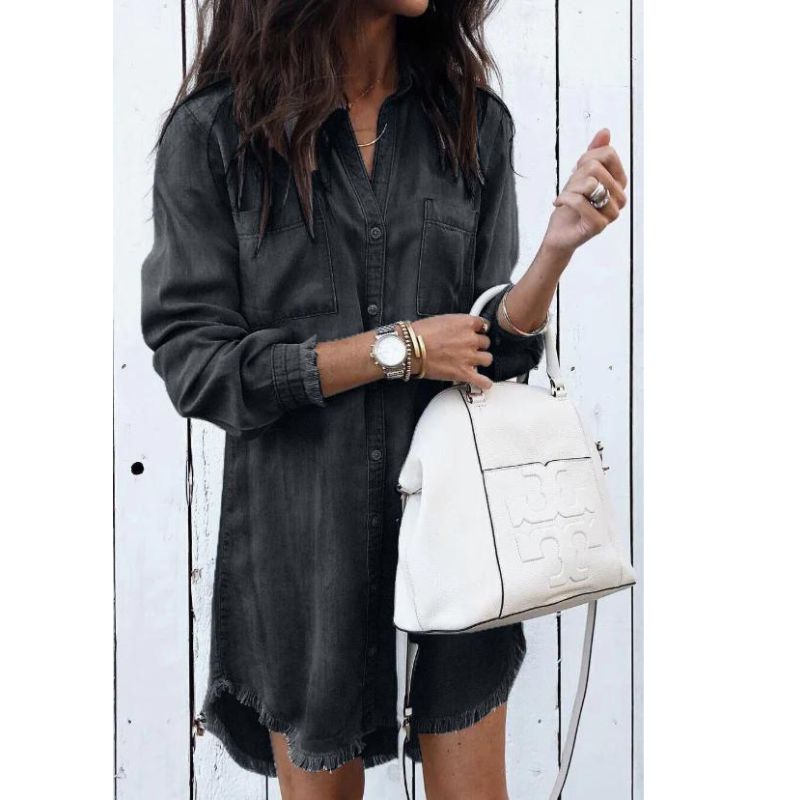 Elegantes Denimkleid: Stil & Komfort vereint!