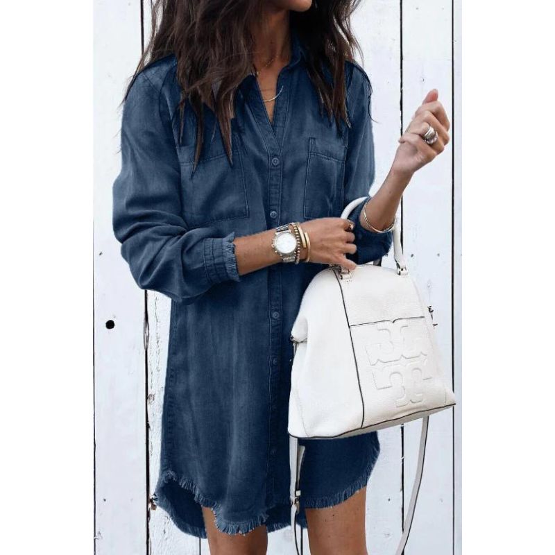 Elegantes Denimkleid: Stil & Komfort vereint!