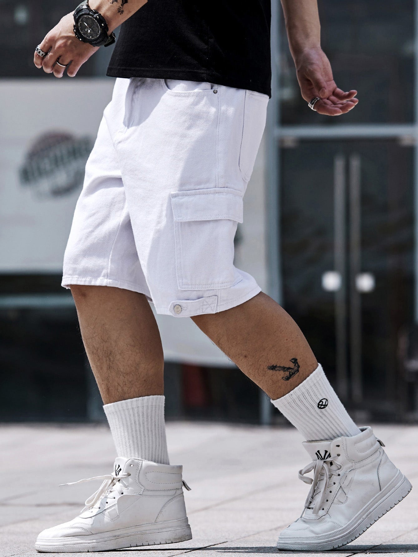 Stilvolle Weiße Denim-Shorts - Perfekte Passform mit Taschen