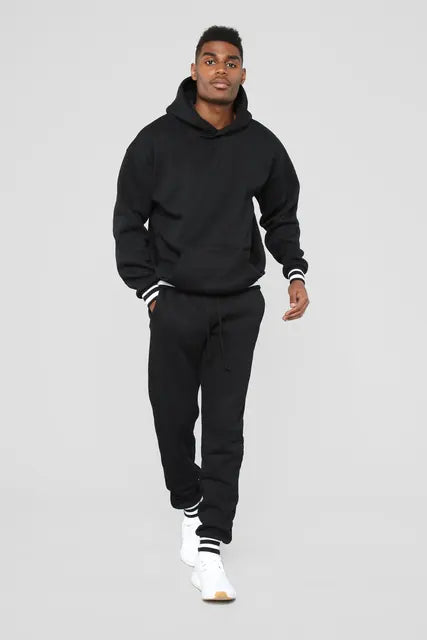 Stilvolles Herren-Hoodie-Set mit Kontrast-Rippeneinsätzen